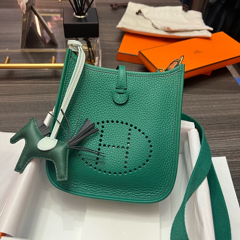 Hermes Green Crossbody Bag in Vert Vertigo color - Picture 11 of 11